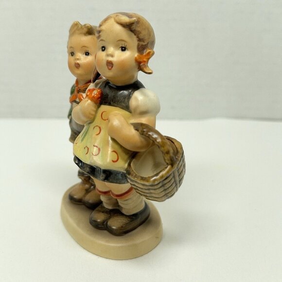 MJ Hummel Figurine To Market Boy Girl Basket Flowers Western Germany 1960 - 1972 - Picture 6 of 15